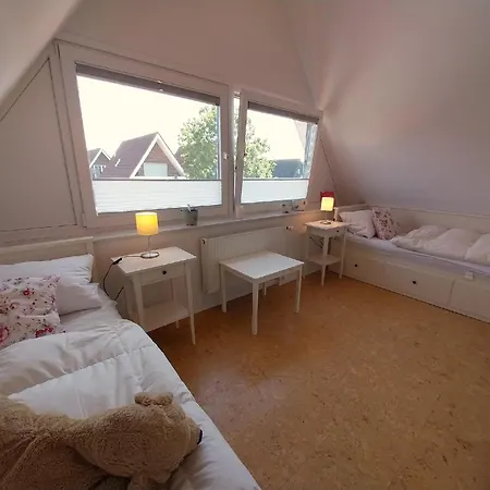 Apartmán Anna Greetsiel- 3 Schlafzimmer, Eingezaeunter Garten